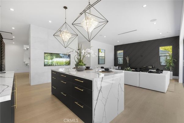 Interior, Kitchen, Living room, Pendant Lights, Recessed Lighting, Wood Texture Flooring