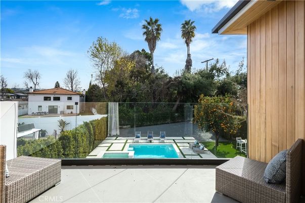 Exterior, Pool, Other