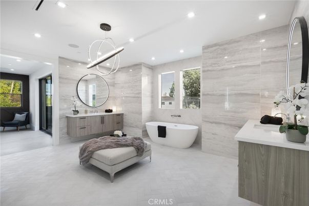 Bathroom, Dual Sink Vanities, Free Standing Baths, Glass Shower, Interior, Pendant Lights, Recessed Lighting