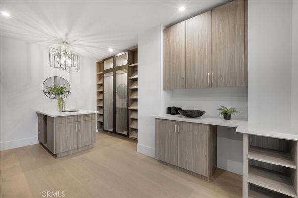 Chandelier, Interior, Recessed Lighting, Walk-in Closets, Wood Texture Flooring