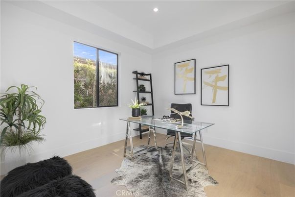 Home Office, Interior, Recessed Lighting, Wood Texture Flooring