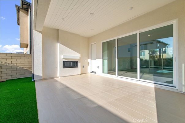Exterior, Fireplace