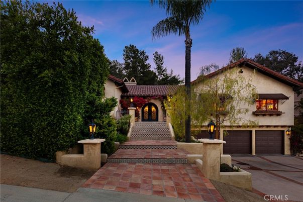 Attached, Exterior, Facade, Spanish Mediterranean