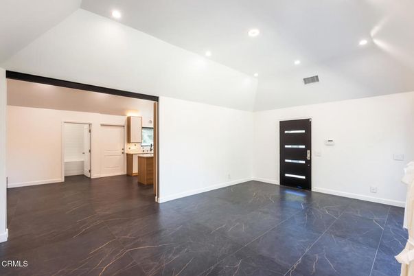 Bathroom, Empty room, Interior, Marble, Recessed Lighting
