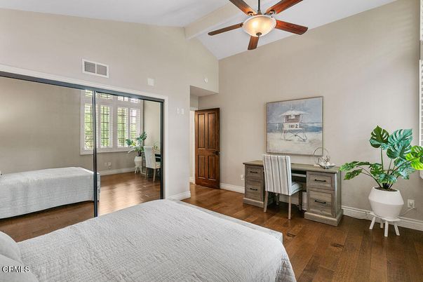 Bedroom, Home Office, Interior, Wood Texture Flooring