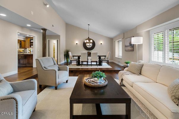 Dining room, Interior, Living room, Pendant Lights, Recessed Lighting, Wood Texture Flooring
