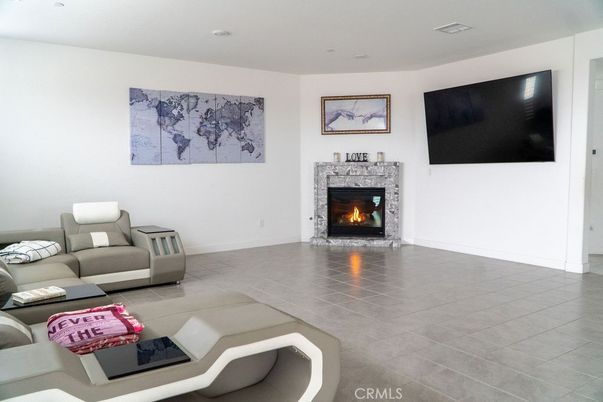Fireplace, Interior, Living room, Recessed Lighting