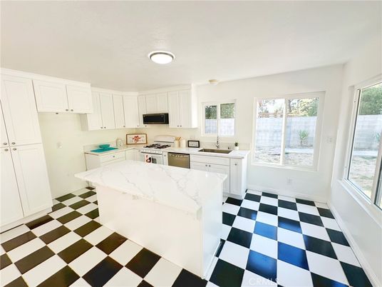 Interior, Kitchen, Recessed Lighting