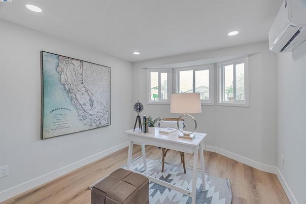 Home Office, Interior, Recessed Lighting, Wood Texture Flooring