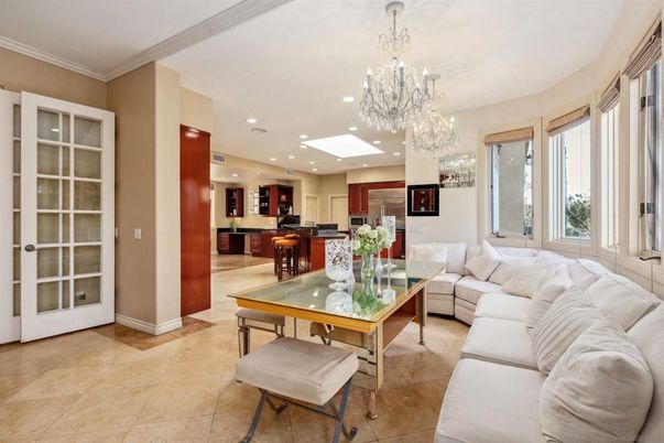 Chandelier, Interior, Kitchen, Living room, Recessed Lighting, Stainless Steel Appliances