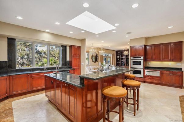 Chandelier, Interior, Kitchen, Recessed Lighting, Stainless Steel Appliances