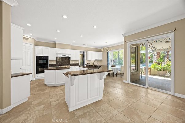Chandelier, Interior, Kitchen, Recessed Lighting, Stainless Steel Appliances