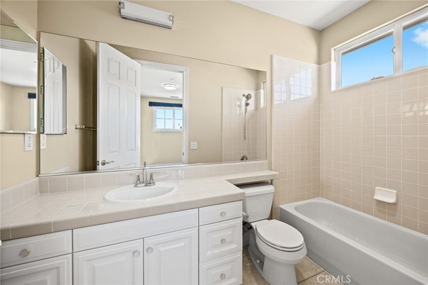 Bathroom, Interior, Tile Countertops