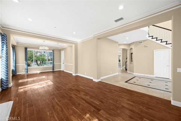 Chandelier, Empty room, Interior, Recessed Lighting, Wood Texture Flooring