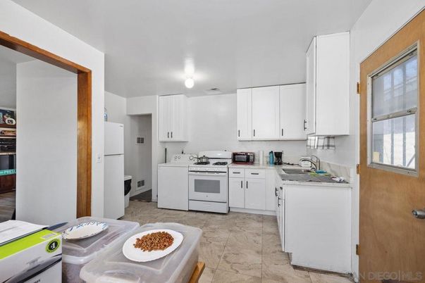 Interior, Kitchen