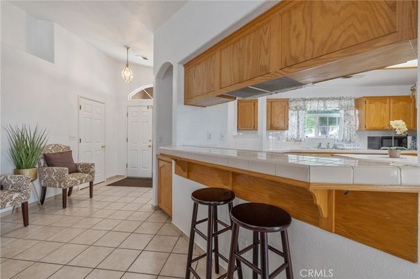 Interior, Kitchen, Pendant Lights, Tile Countertops