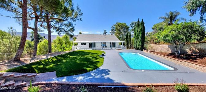 Exterior, Pool