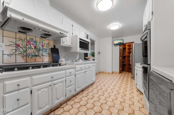 Interior, Kitchen, Tile Countertops