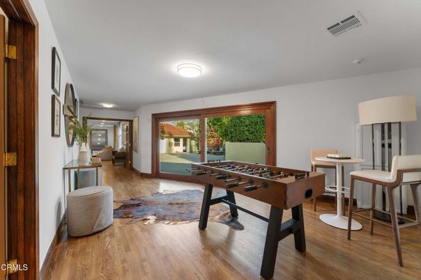 Game Room, Interior, Wood Texture Flooring