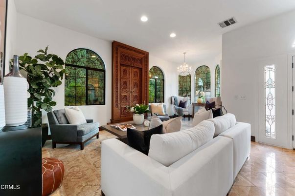 Chandelier, Interior, Living room, Recessed Lighting