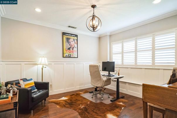 Home Office, Interior, Pendant Lights, Recessed Lighting, Wood Texture Flooring
