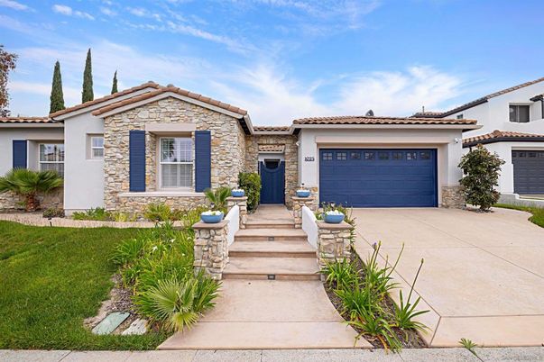 Attached, Exterior, Facade, Spanish Mediterranean