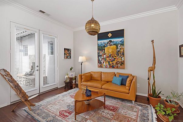 Interior, Living room, Pendant Lights, Wood Texture Flooring