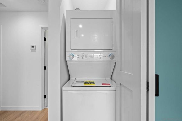 Interior, Utility Closets, Washer, Wood Texture Flooring