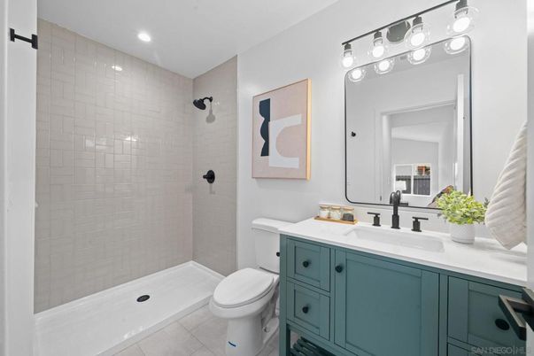 Bathroom, Interior, Recessed Lighting