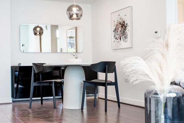Interior, Pendant Lights, Wood Texture Flooring