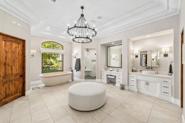 Bathroom, Chandelier, Dual Sink Vanities, Free Standing Baths, Interior, Pendant Lights, Recessed Lighting