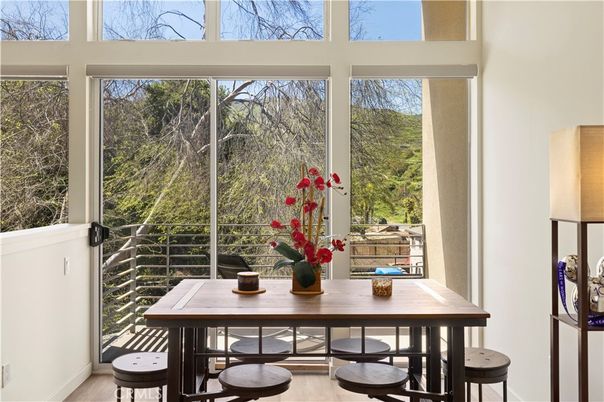 Dining room, Interior