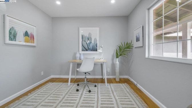 Dining room, Interior, Kitchen, Pendant Lights, Recessed Lighting, Wood Texture Flooring