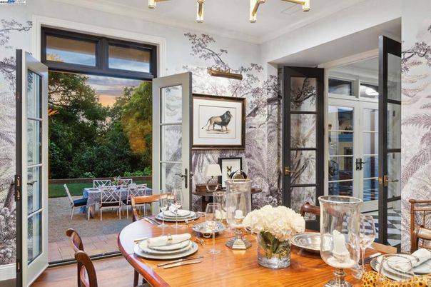 Dining room, Interior, Wood Texture Flooring