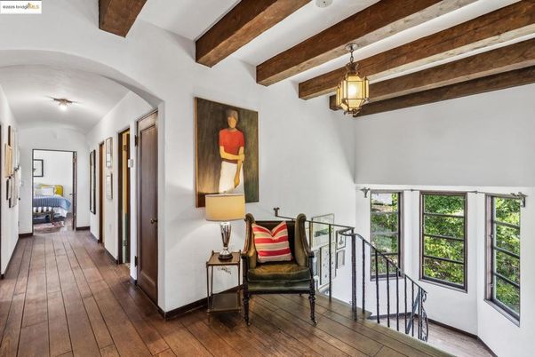 Interior, Pendant Lights, Wooden Beams, Wood Texture Flooring