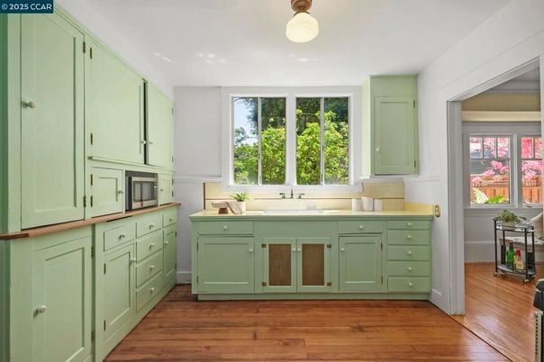 Interior, Kitchen, Wood Texture Flooring