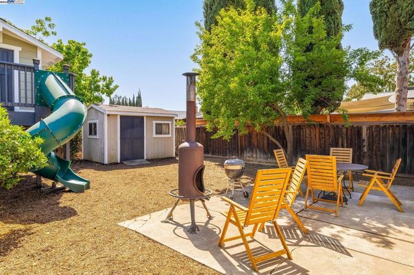 Backyard, Exterior, Playground