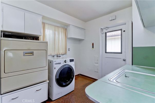 Interior, Utility Closets, Washer