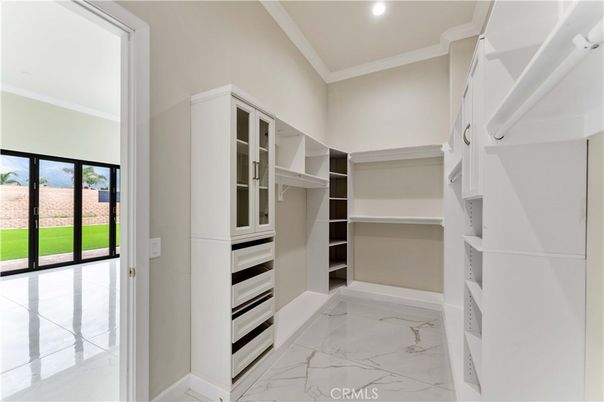 Interior, Marble, Recessed Lighting, Walk-in Closets