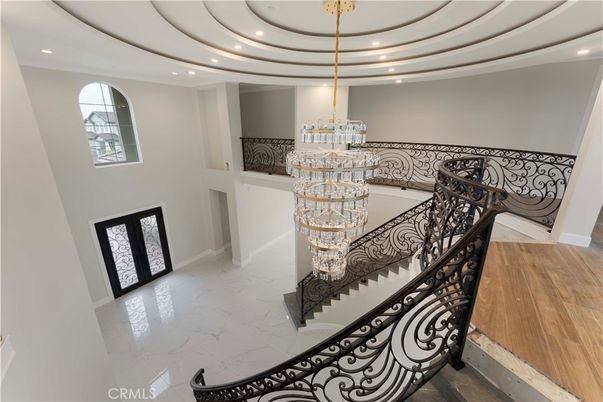 Chandelier, Interior, Marble, Recessed Lighting