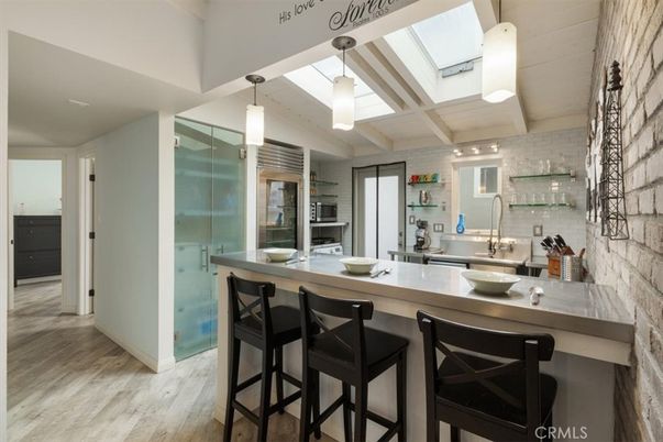 Interior, Kitchen, Pendant Lights, Wood Texture Flooring