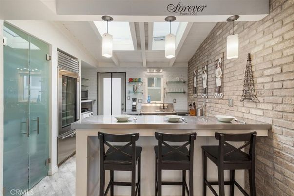 Interior, Kitchen, Pendant Lights, Stone Walls