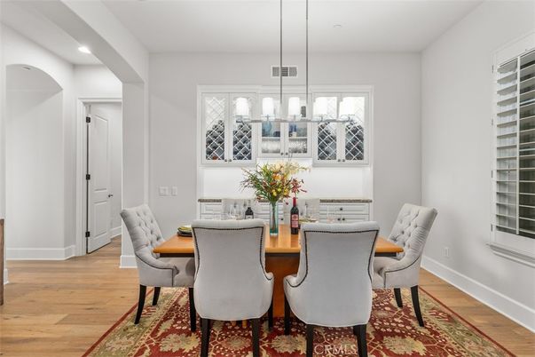 Chandelier, Dining room, Interior, Pendant Lights, Recessed Lighting, Wood Texture Flooring