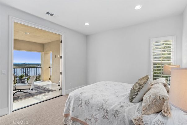 Bedroom, Interior, Recessed Lighting, Water