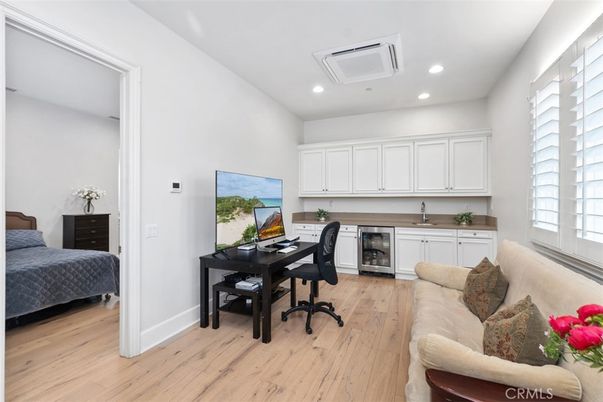 Home Office, Interior, Recessed Lighting, Wood Texture Flooring