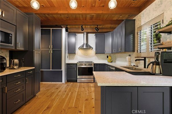Interior, Kitchen, Stainless Steel Appliances, Wooden Beams, Wooden Ceilings, Wood Texture Flooring