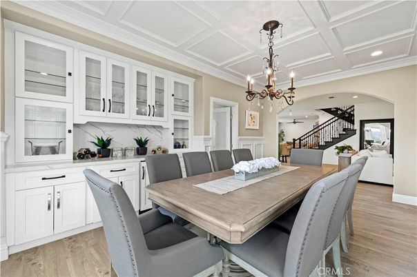 Chandelier, Dining room, Interior, Recessed Lighting, Wood Texture Flooring
