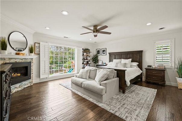 Bedroom, Fireplace, Interior, Recessed Lighting, Wood Texture Flooring