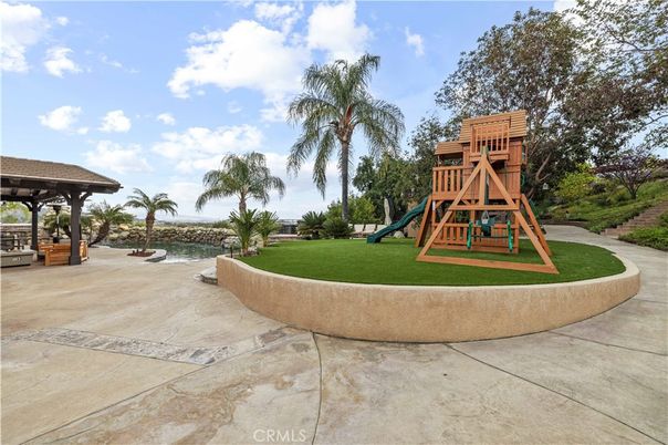 Backyard, Exterior, Playground