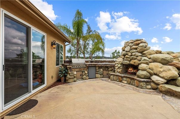 Exterior, Fireplace